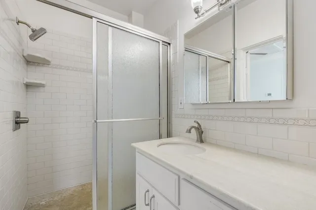 $2,750 | 205 South Rio Grande Street, Lockhart, TX 78644