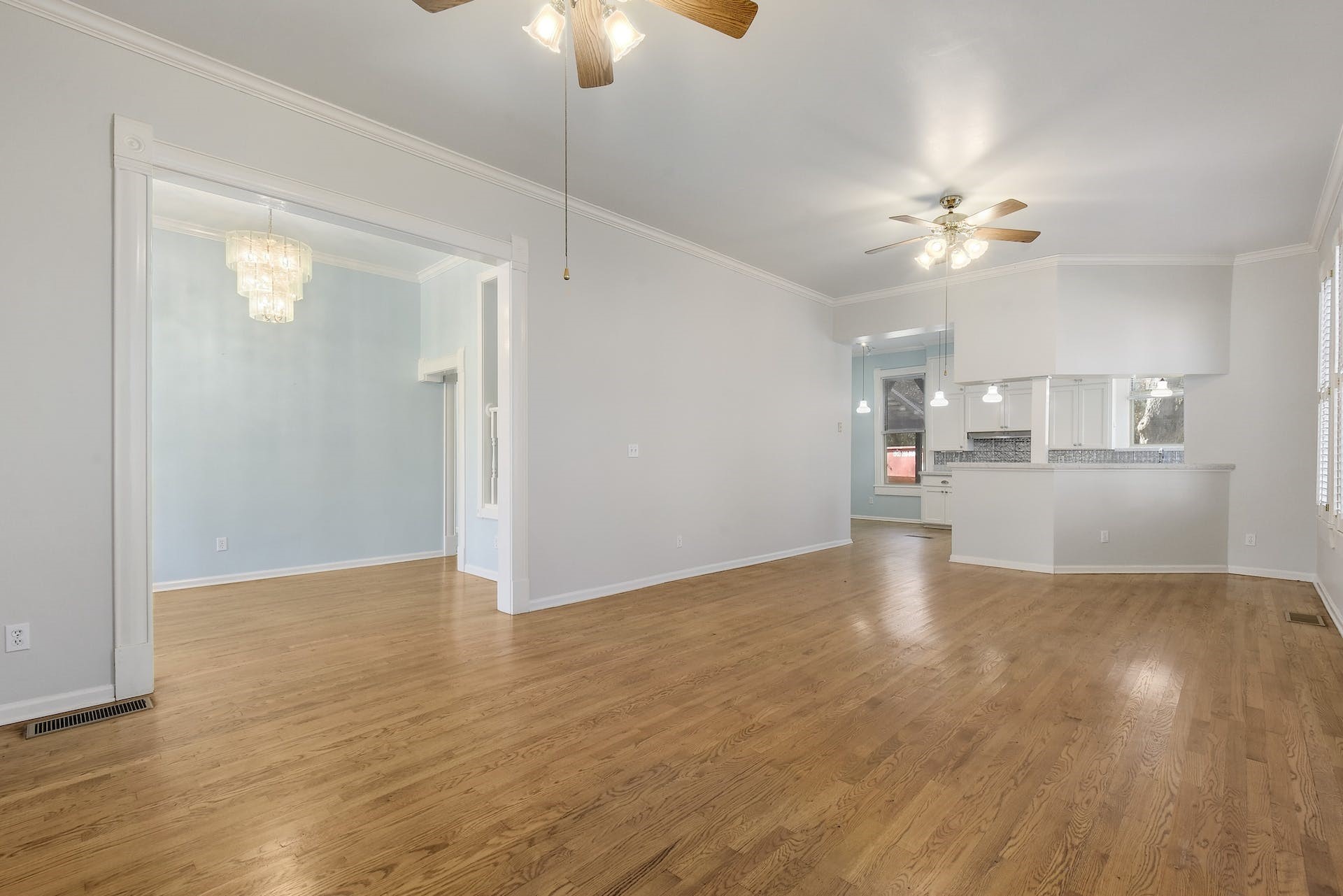 205 South Rio Grande Street Lockhart, TX 78644 - Photo 5 of 30