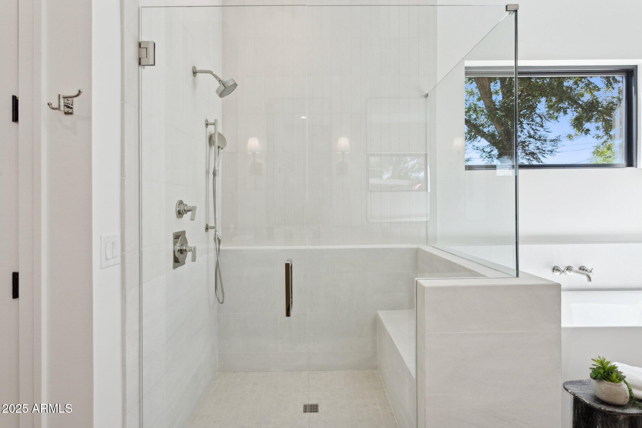 2942 North 47th Place Phoenix, AZ 85018 - Photo 21 of 40 a bathroom with a shower