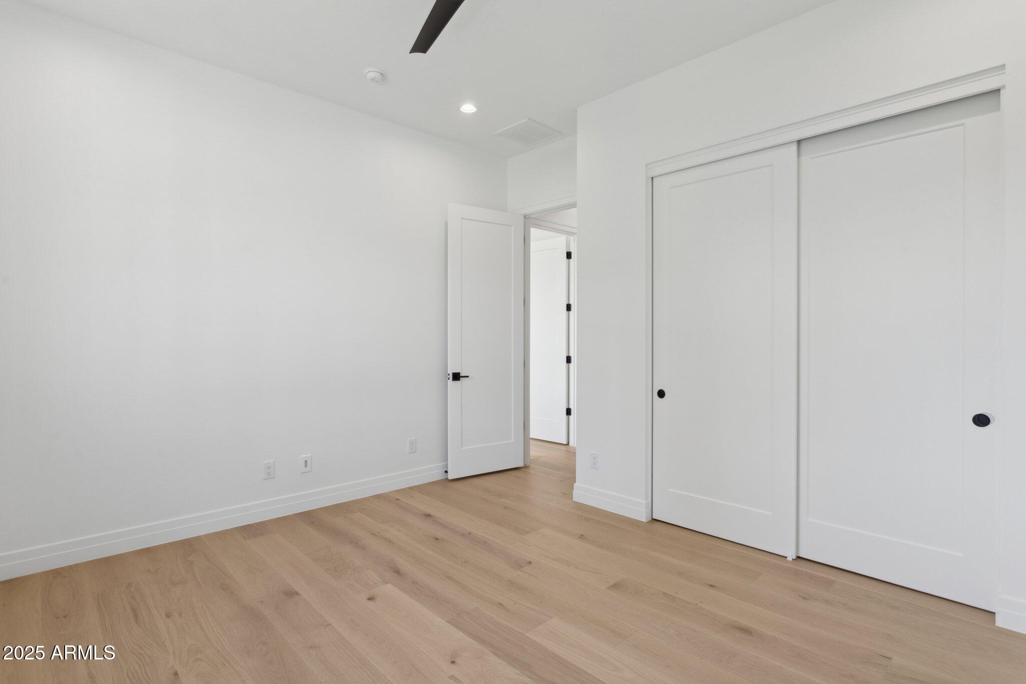 2942 North 47th Place Phoenix, AZ 85018 - Photo 34 of 40 a view of an empty room