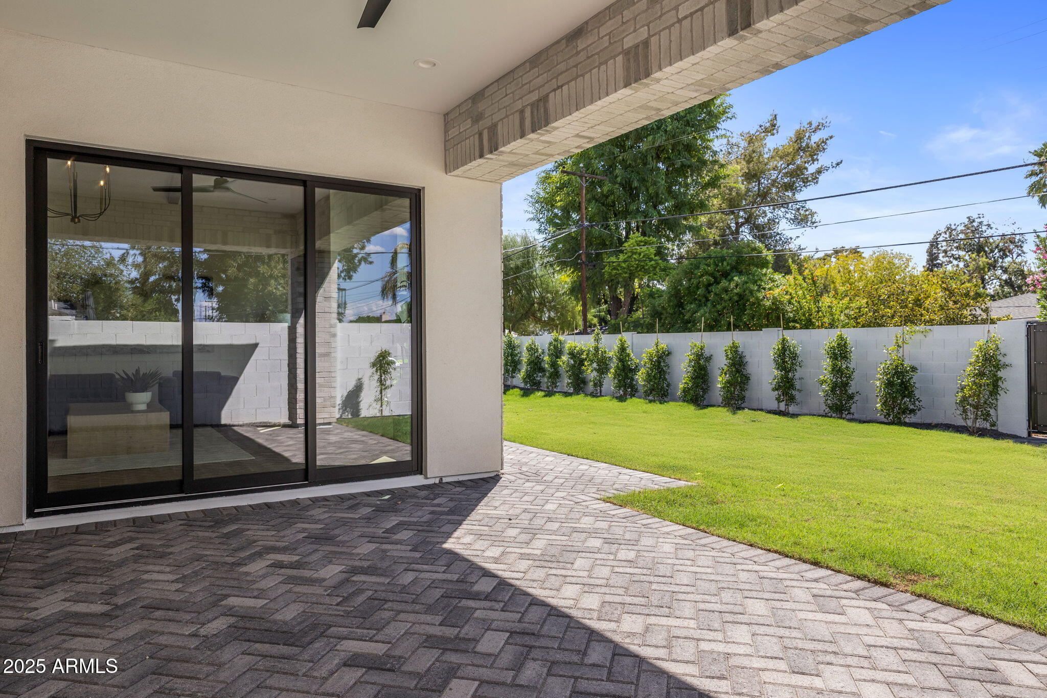 2942 North 47th Place Phoenix, AZ 85018 - Photo 37 of 40 a view of a garden