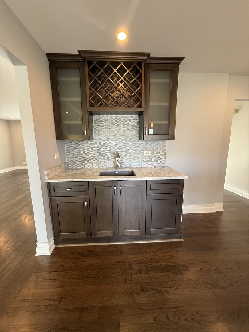 551 83rd Street Burr Ridge, IL 60527 - Photo 11 of 40