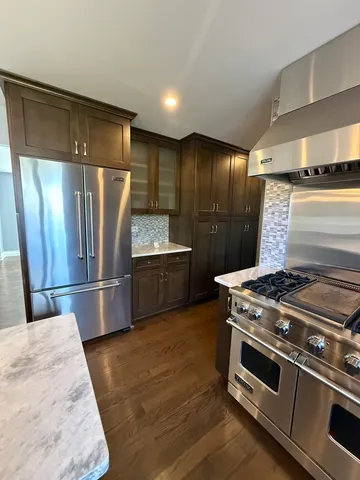 $5,300 | 551 83rd Street, Burr Ridge, IL 60527