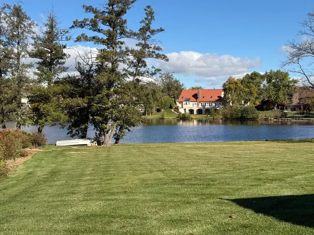 $5,300 | 551 83rd Street, Burr Ridge, IL 60527