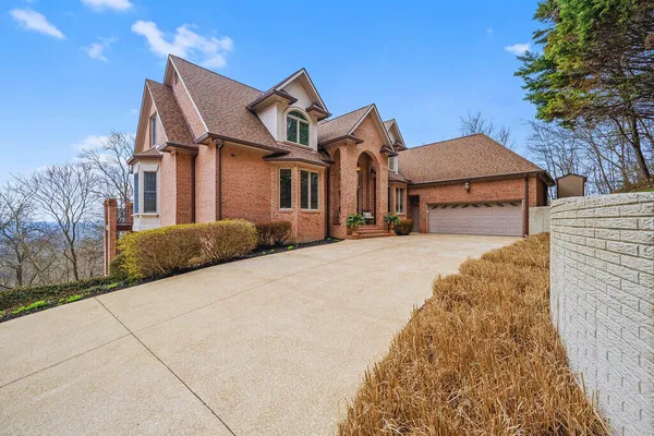 $1,395,000 | 9954 Frost Ridge Drive, Ooltewah, TN 37363