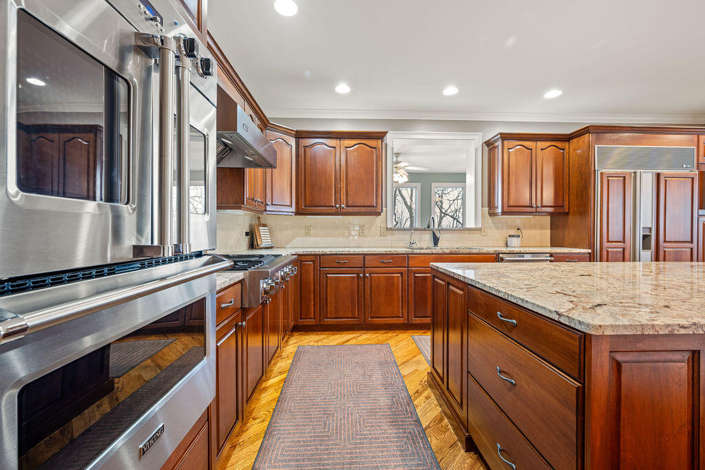 9954 Frost Ridge Drive Ooltewah, TN 37363 - Photo 18 of 102 9954FrostRidge-39