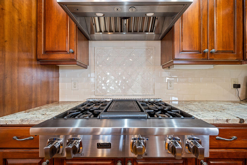 9954 Frost Ridge Drive Ooltewah, TN 37363 - Photo 21 of 102 9954FrostRidge-38