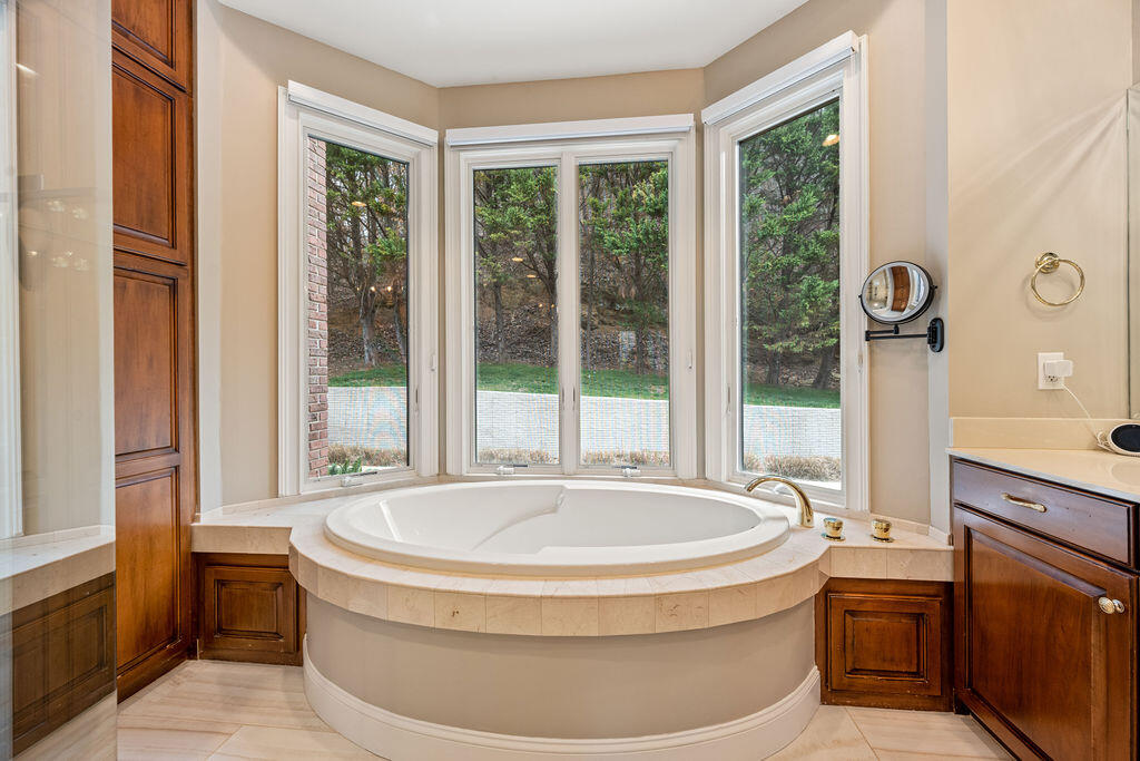 9954 Frost Ridge Drive Ooltewah, TN 37363 - Photo 48 of 102 9954FrostRidge-56