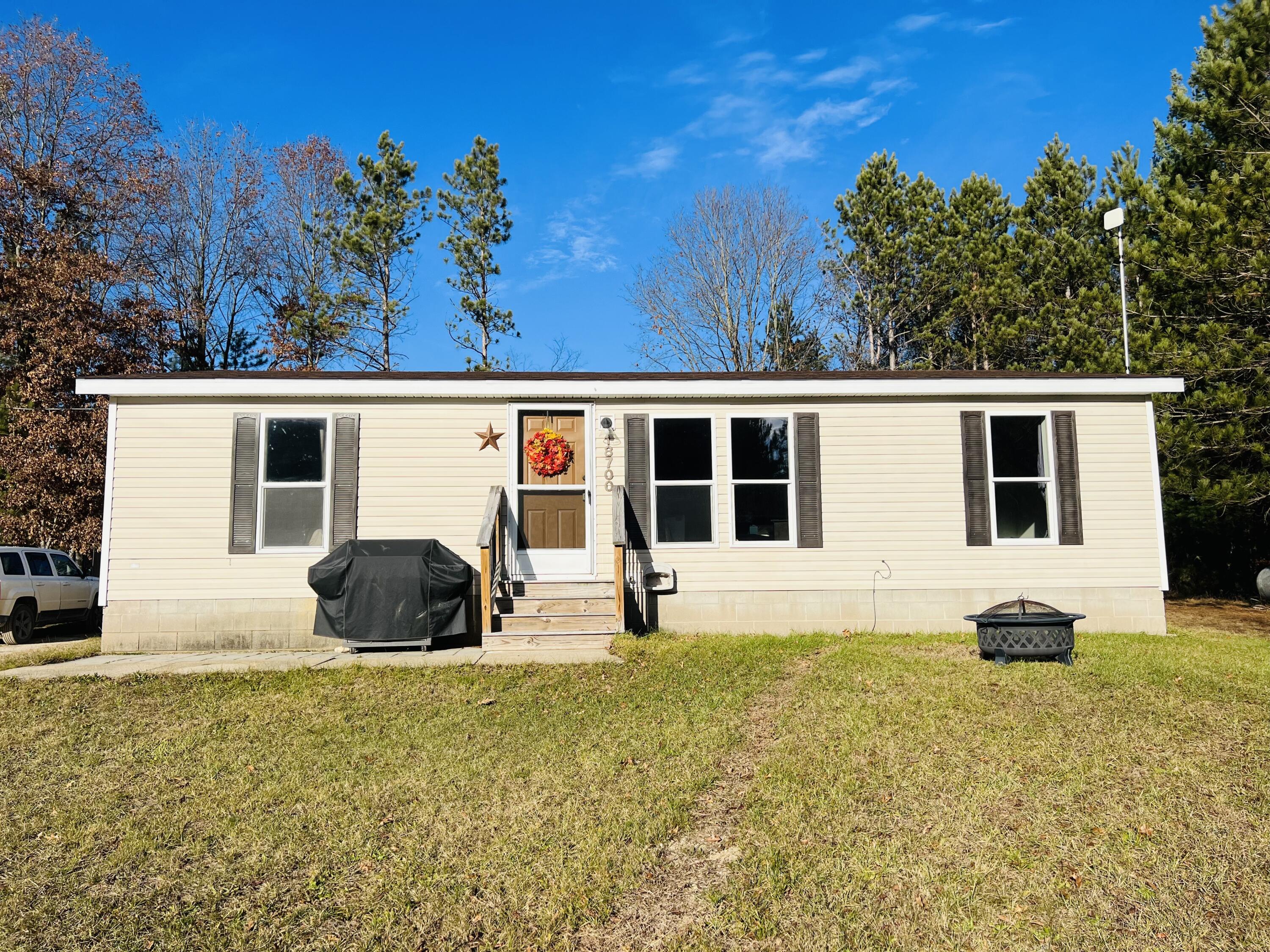 18700 Stonehouse Road Hersey, MI 49639 - Photo 3 of 22 IMG_6584