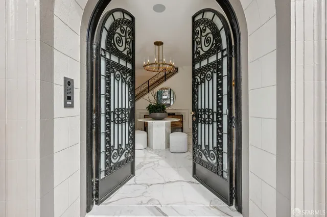 a view of entryway and hall