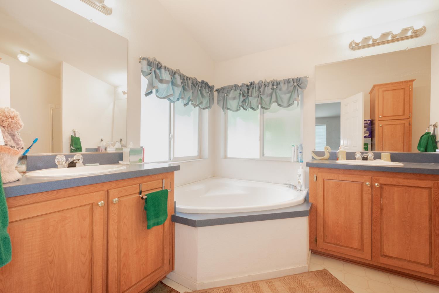 4350 Cherokee Road, Unit 19 Stockton, CA 95215 - Photo 19 of 32 Gallery Image 19