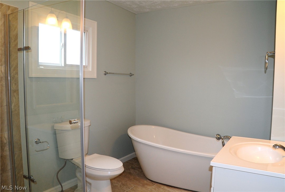 4069 Bluestone Road Cleveland Heights, OH 44121 - Photo 15 of 33