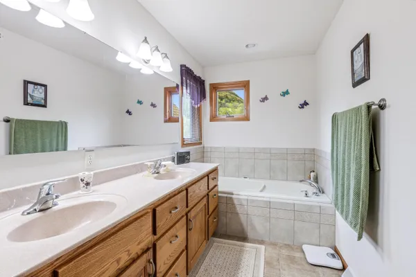 $789,900 | 300 South Marina Drive, Brownsville, MN 55919
