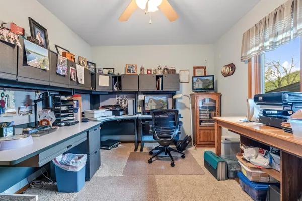 $789,900 | 300 South Marina Drive, Brownsville, MN 55919