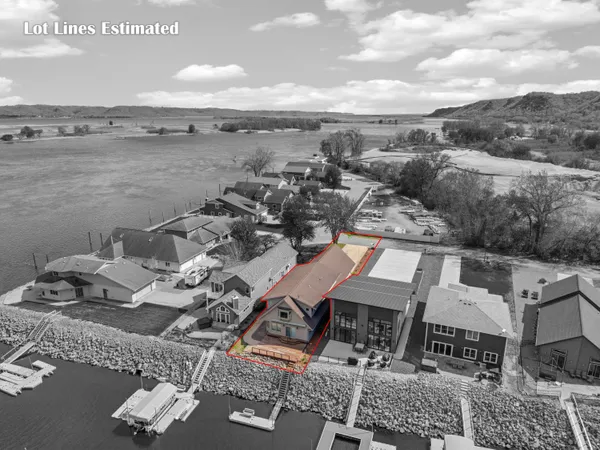 $789,900 | 300 South Marina Drive, Brownsville, MN 55919