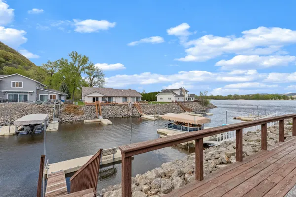 $789,900 | 300 South Marina Drive, Brownsville, MN 55919