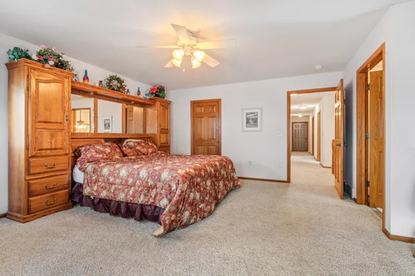 $789,900 | 300 South Marina Drive, Brownsville, MN 55919