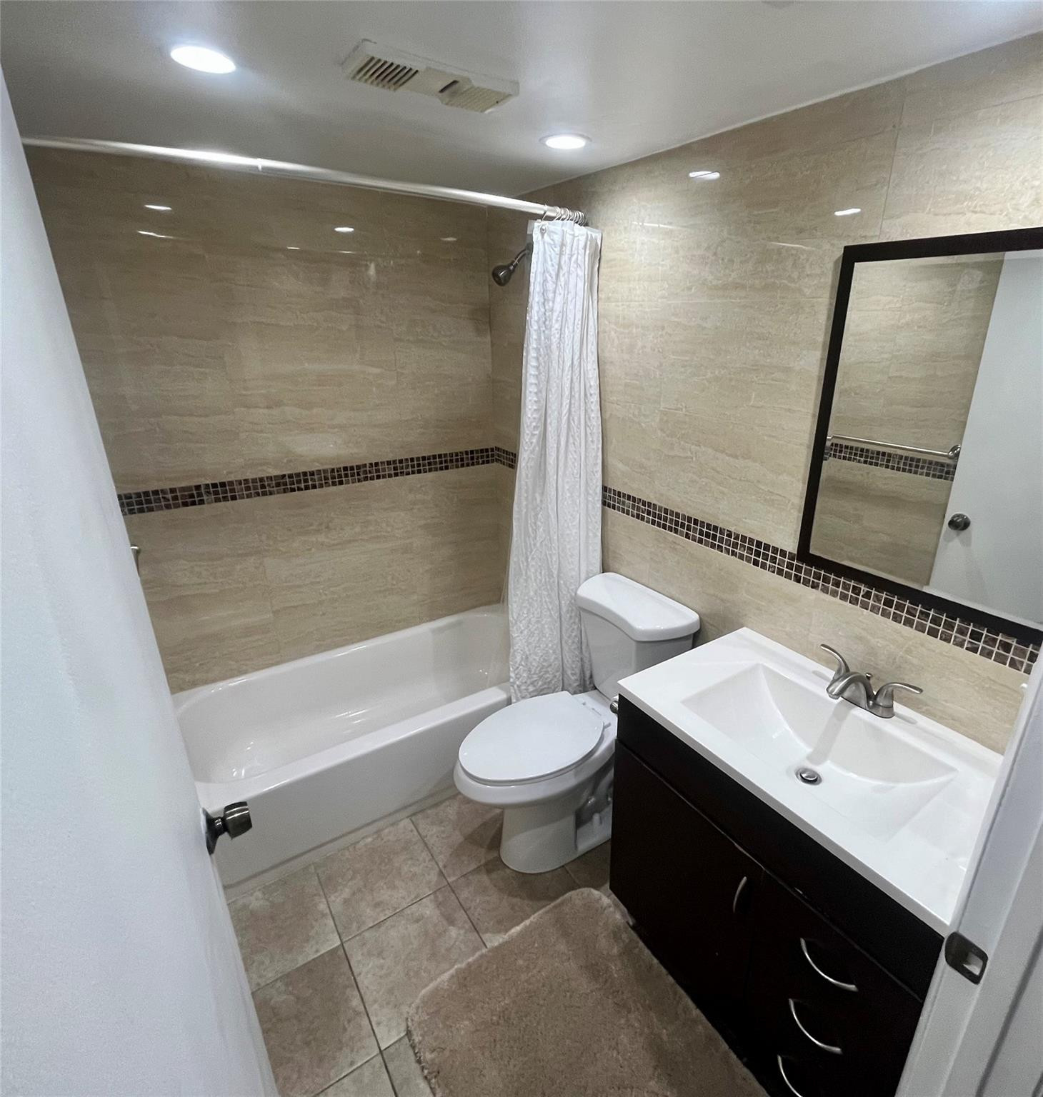 570 South Park Road, Unit 236 Hollywood, FL 33021 - Photo 10 of 36 a bathroom with a sink toilet and shower