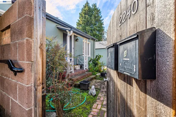 $1,550,000 | 2242 Santa Clara Avenue, Alameda, CA 94501