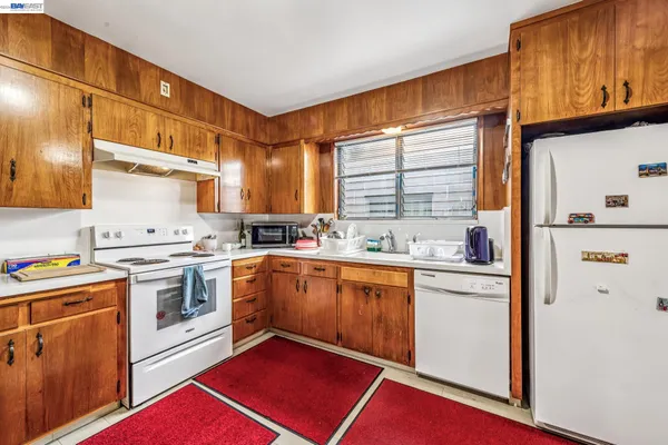 $1,550,000 | 2242 Santa Clara Avenue, Alameda, CA 94501
