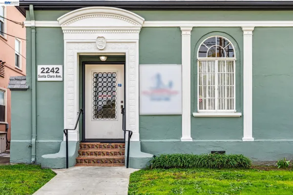 $1,550,000 | 2242 Santa Clara Avenue, Alameda, CA 94501