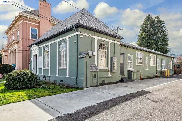 $1,550,000 | 2242 Santa Clara Avenue, Alameda, CA 94501