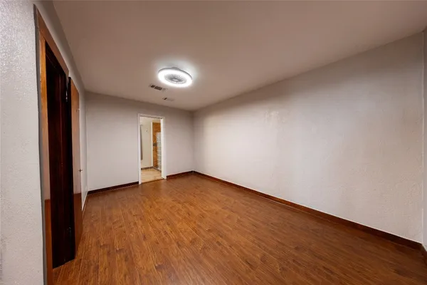 $2,100 | 1229 West 21st Street, Houston, TX 77008