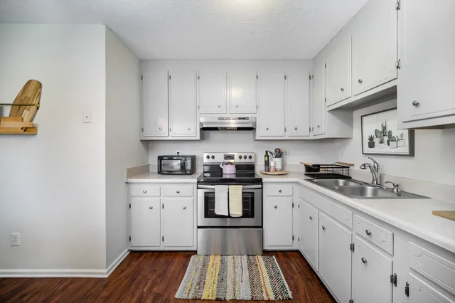 $2,200 | 79 Lyle Lane, Nashville, TN 37210