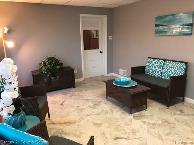 23275 Rochelle Street Macomb, MI 48042 - Photo 31 of 38 456.jpg