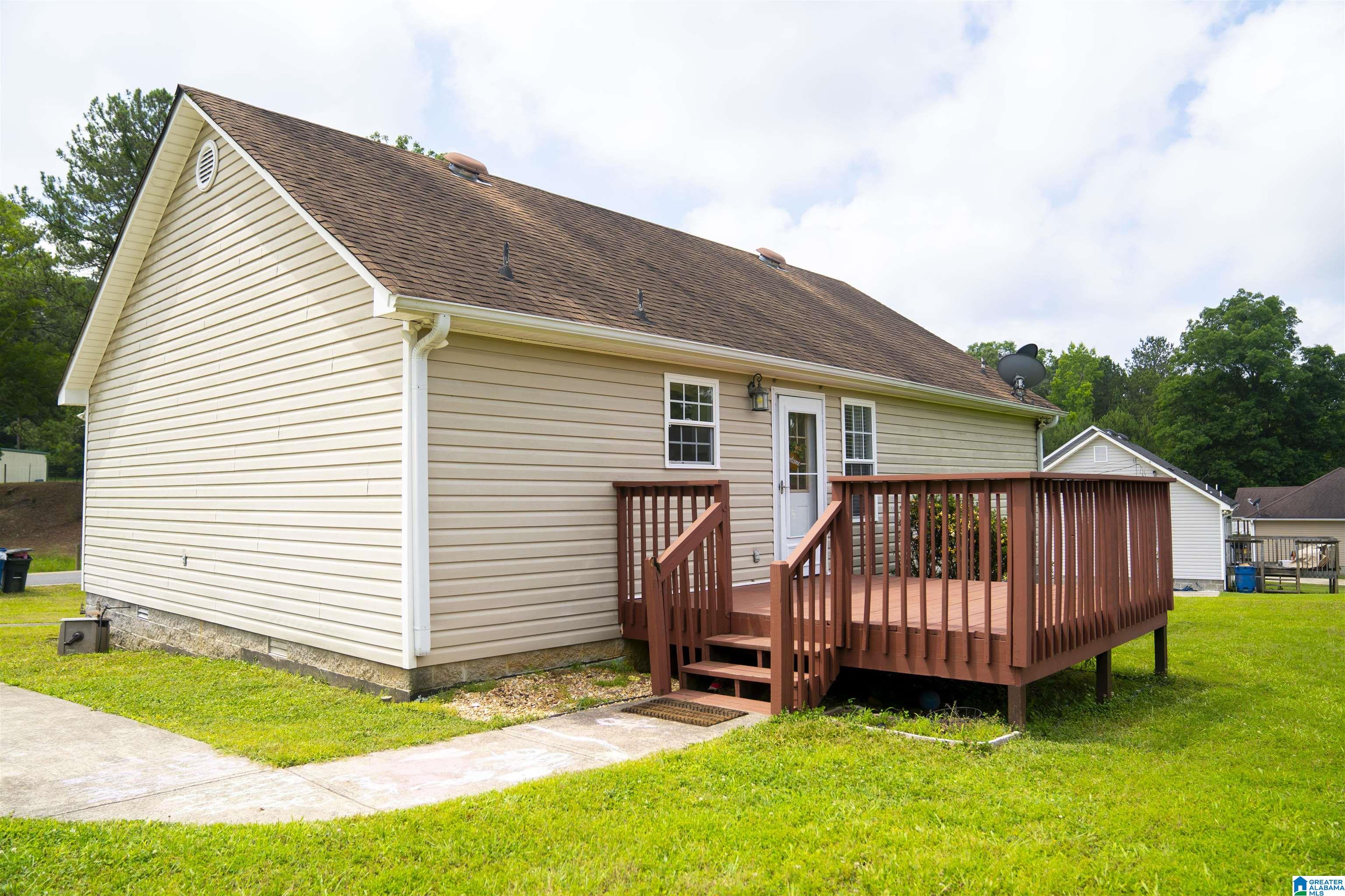 2029 Armstrong Loop Hayden, AL 35079 - Photo 3 of 36