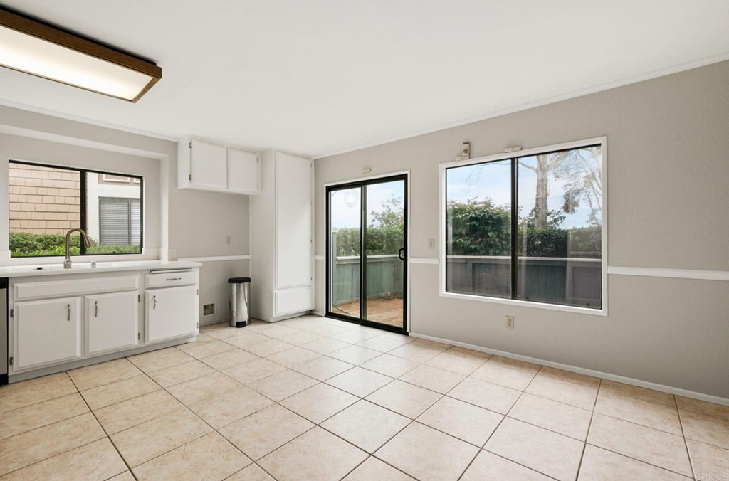 6989 Carnation Drive Carlsbad, CA 92011 - Photo 15 of 37