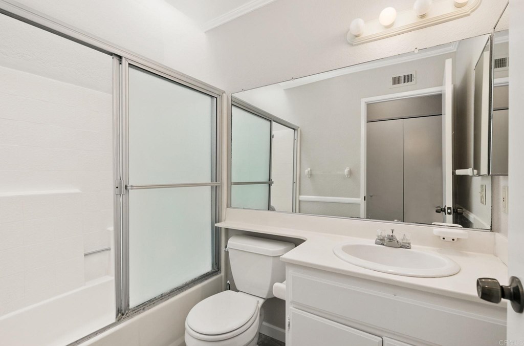 6989 Carnation Drive Carlsbad, CA 92011 - Photo 22 of 37