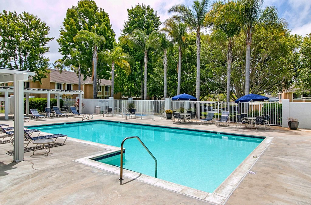 6989 Carnation Drive Carlsbad, CA 92011 - Photo 36 of 37