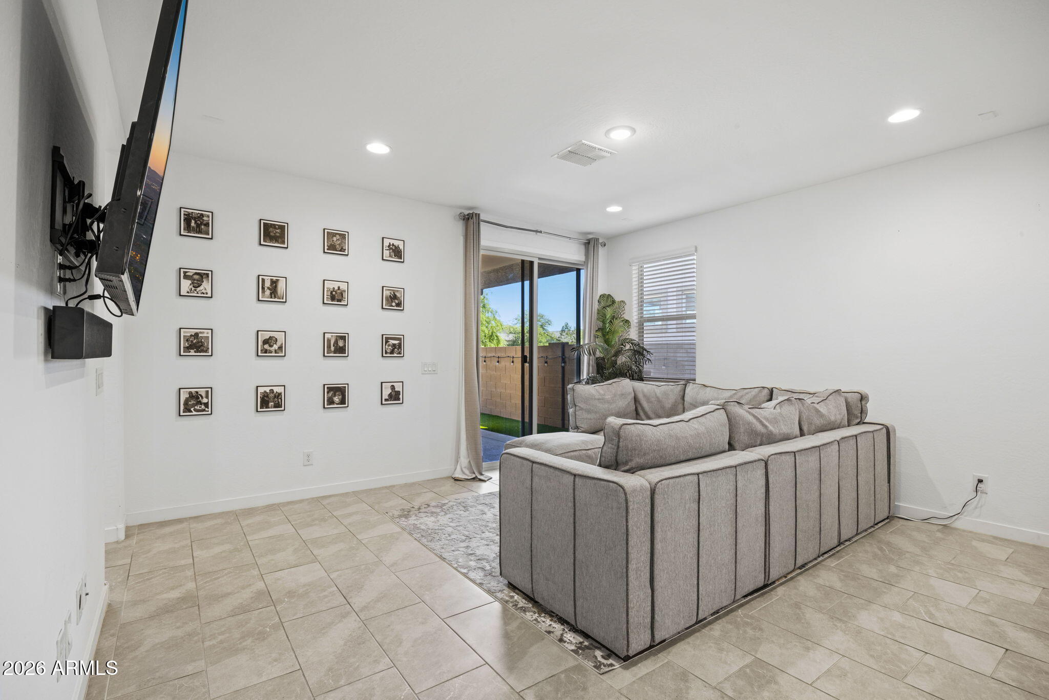 4282 East Appaloosa Road Gilbert, AZ 85296 - Photo 5 of 35