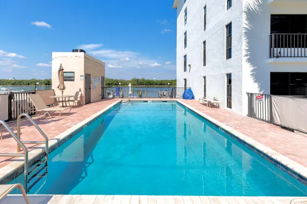 $2,999 | 3200 North Ocean Drive, Unit 203, Hollywood, FL 33019