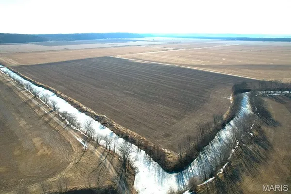 $1 | 1 North Hillview-Eldred Road, Hillview, IL 62050