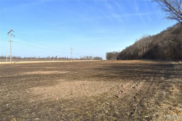 $1 | 1 North Hillview-Eldred Road, Hillview, IL 62050