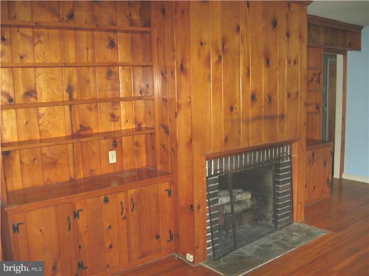 2346 Turk Road Doylestown, PA 18901 - Photo 14 of 15 Living Room