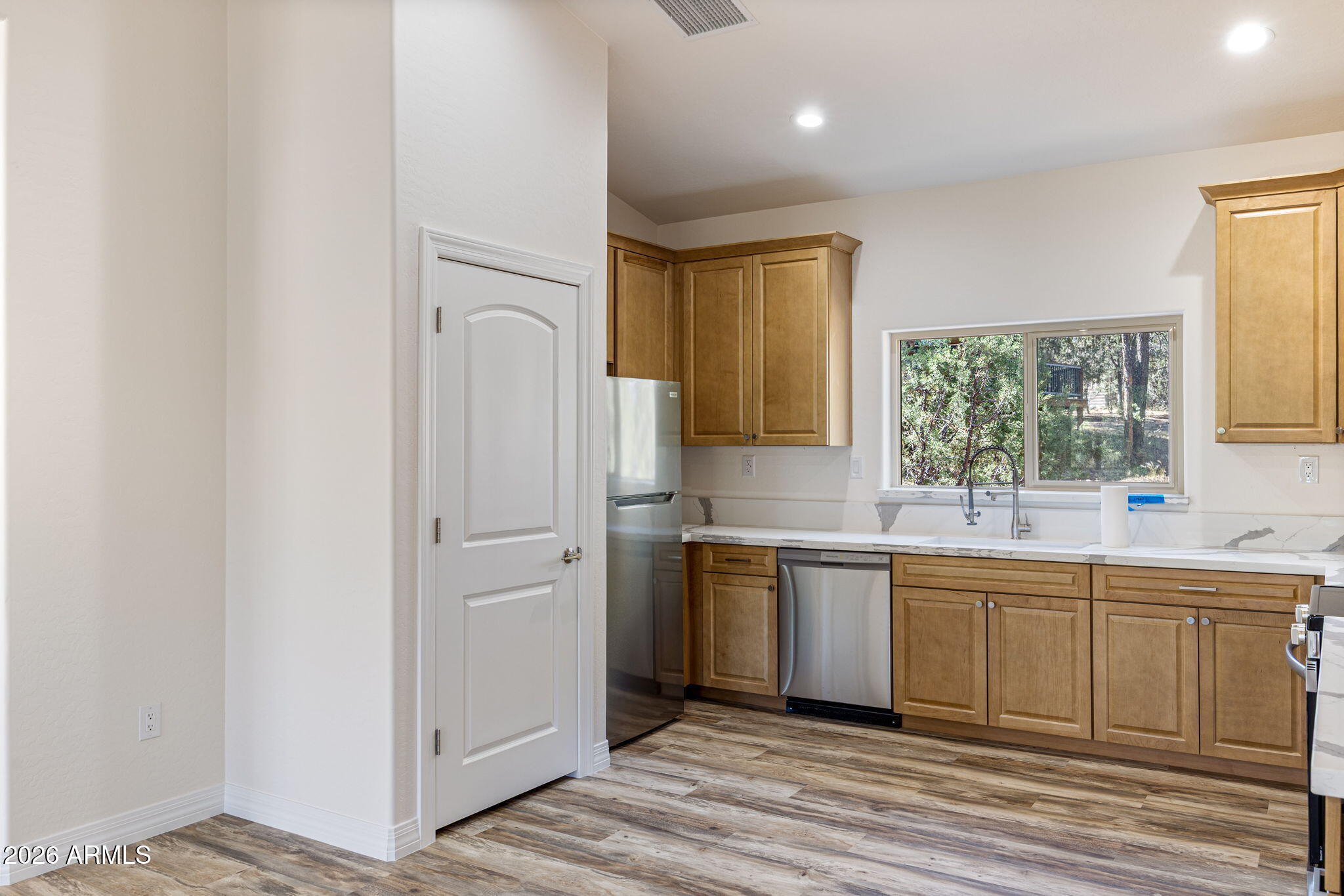 2273 Constellation Circle Overgaard, AZ 85933 - Photo 13 of 35
