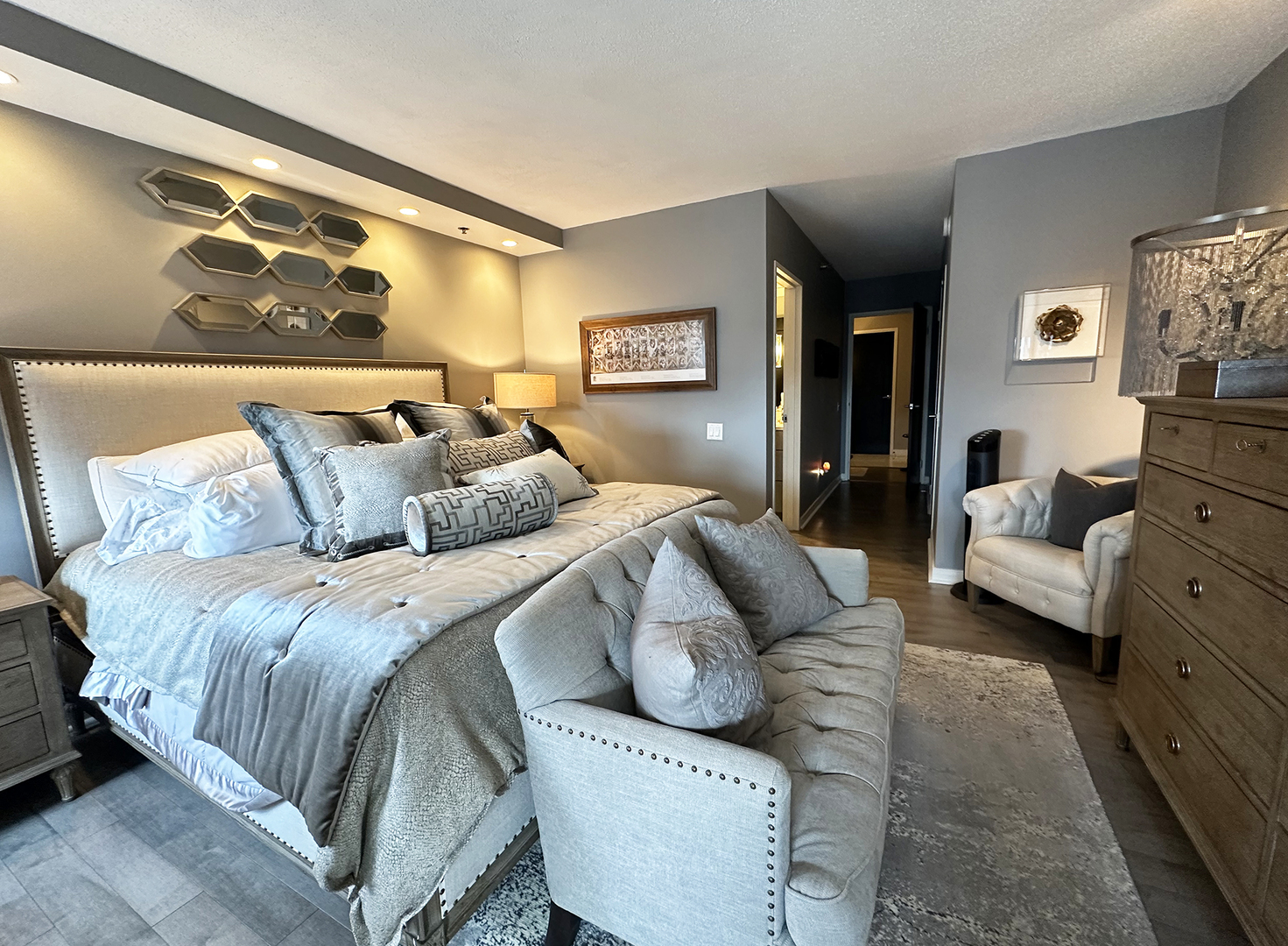 512 North McClurg Court, Unit 4710 Chicago, IL 60611 - Photo 19 of 34