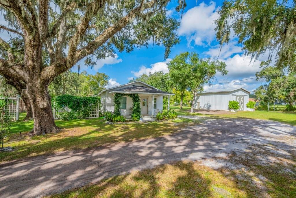 3011 Lewis Road Dover, FL 33527 - Photo 2 of 56 Gallery Image 2