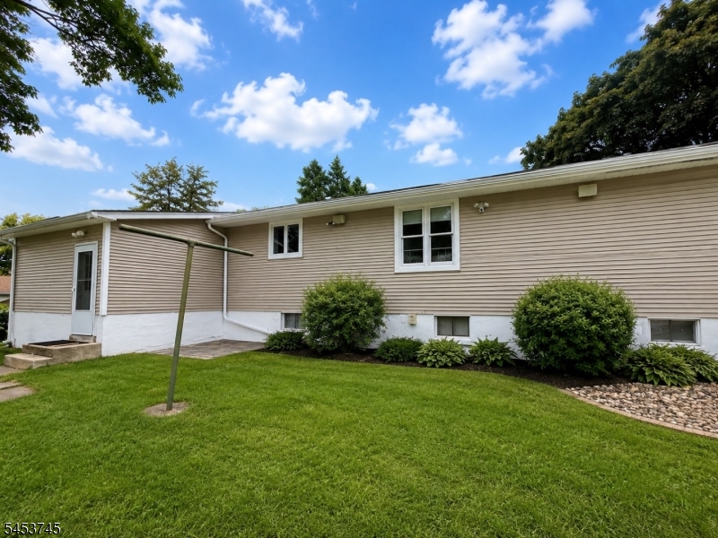 644 Montgomery Road Hillsborough, NJ 08844 - Photo 20 of 22 Gallery Image 20