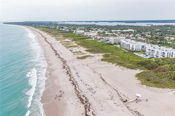 $6,500 | 1700 Ocean Drive, Unit 305, Vero Beach, FL 32963