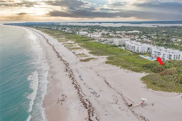 $6,500 | 1700 Ocean Drive, Unit 305, Vero Beach, FL 32963