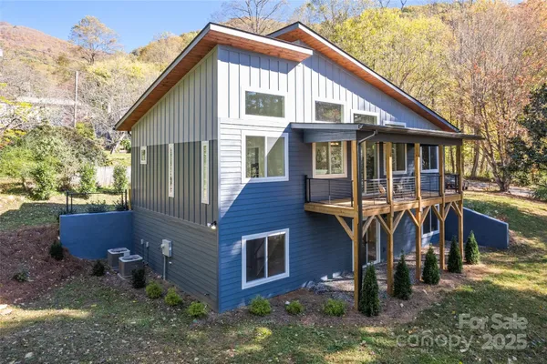 $489,000 | 1807 Fisher Crk Road, Sylva, NC 28779