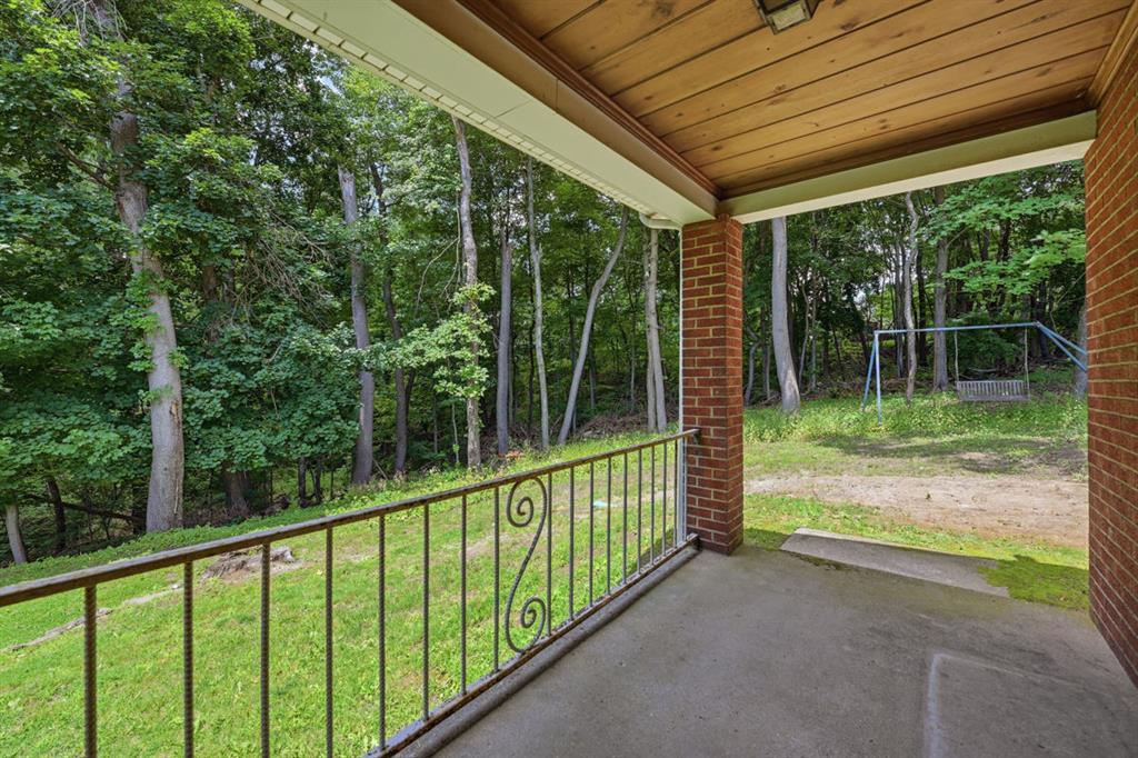 2515 McKinney Road Sewickley, PA 15143 - Photo 5 of 41 Gallery Image 5