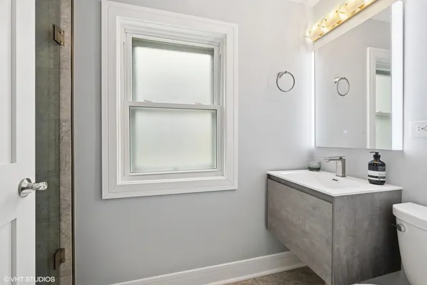 $5,000 | 1181 Sherwood Road, Highland Park, IL 60035