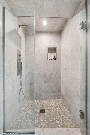 $5,000 | 1181 Sherwood Road, Highland Park, IL 60035