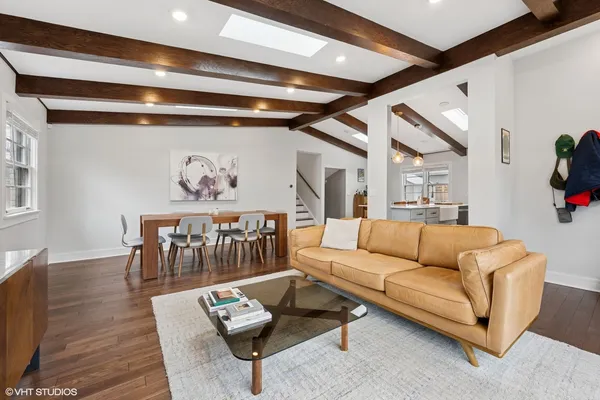 $5,000 | 1181 Sherwood Road, Highland Park, IL 60035