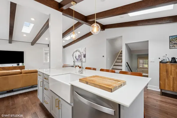 $5,000 | 1181 Sherwood Road, Highland Park, IL 60035